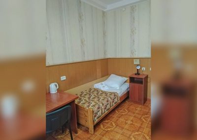 Двухместный номер в 1 корпусе 2 категории в кардиологическом отделении в санатории Лесная Поляна в городе Пятигорске - фотография