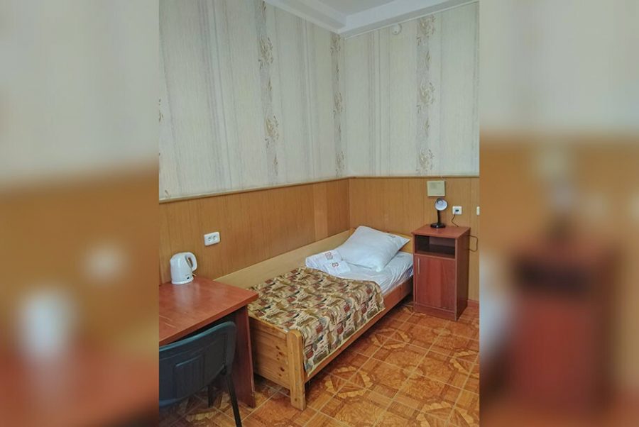 Двухместный номер в 1 корпусе 2 категории в кардиологическом отделении в санатории Лесная Поляна в городе Пятигорске - фотография