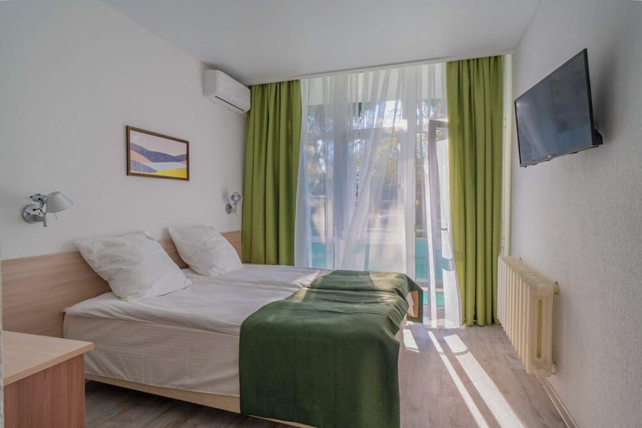 Двухместный номер ПК 2 корпус 1 этаж в кардиологическом отделении в санатории Лесная Поляна в городе Пятигорске - фотография