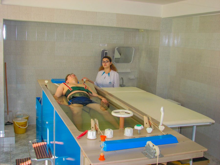 Подводное вытяжение позвоночника в санатории Лесная Поляна в городе Пятигорске - фотография