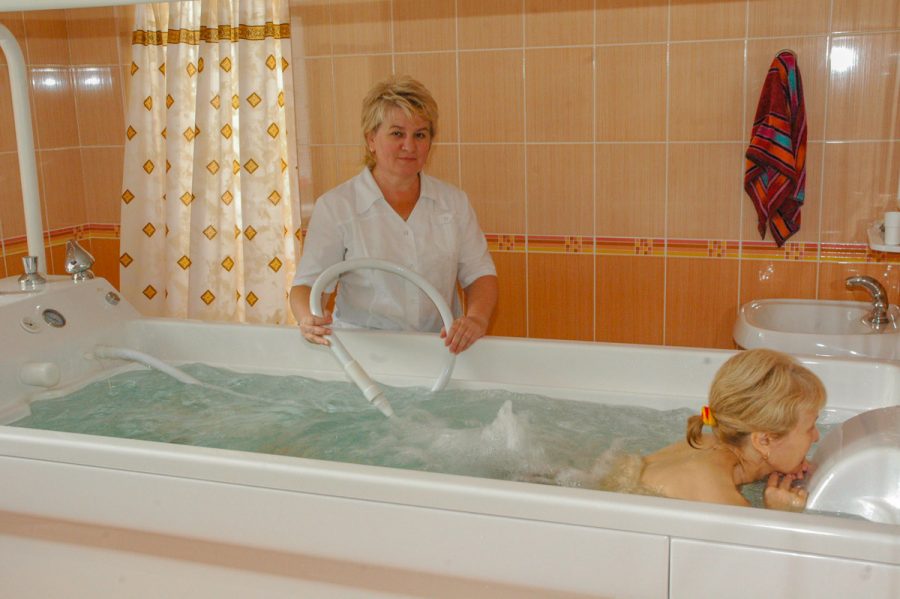 Подводный душ массаж в санатории Лесная Поляна в городе Пятигорске - фотография