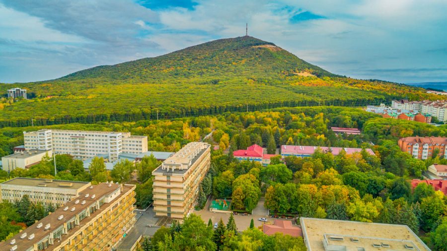 Общий вид санатория Лесная Поляна в городе Пятигорске - фотография