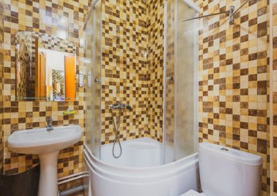 Одноместный номер 1 категории комфорт в общетерапевтическом отделении в санатории Лесная Поляна в городе Пятигорске - фотография