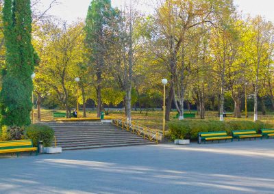 Территория в санатории Лесная Поляна в городе Пятигорске - фотография