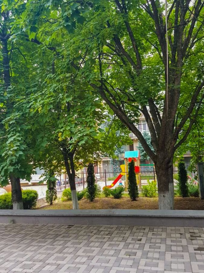 Территория в санатории Лесная Поляна в городе Пятигорске - фотография