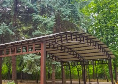 Территория в санатории Лесная Поляна в городе Пятигорске - фотография