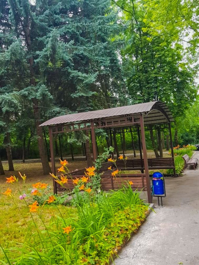 Территория в санатории Лесная Поляна в городе Пятигорске - фотография