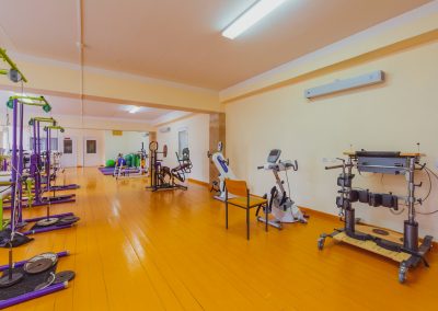 Тренажерный зал в санатории Лесная Поляна в городе Пятигорске - фотография