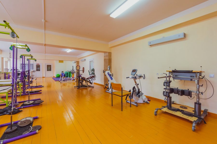 Тренажерный зал в санатории Лесная Поляна в городе Пятигорске - фотография