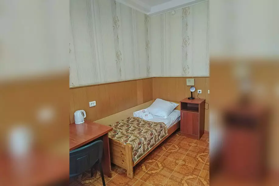 Двухместный номер в 1 корпусе 2 категории в кардиологическом отделении в санатории Лесная Поляна в городе Пятигорске - фотография