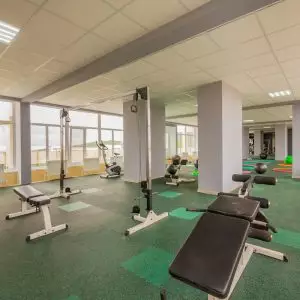 Тренажерный зал в санатории Лесная Поляна в городе Пятигорске - фотография