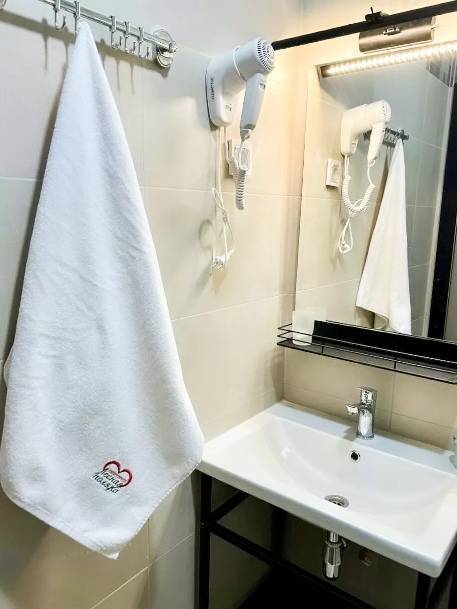 Номер «Улучшенный» 1 местный 1 категории в санатории Лесная поляна в Пятигорске - фотография